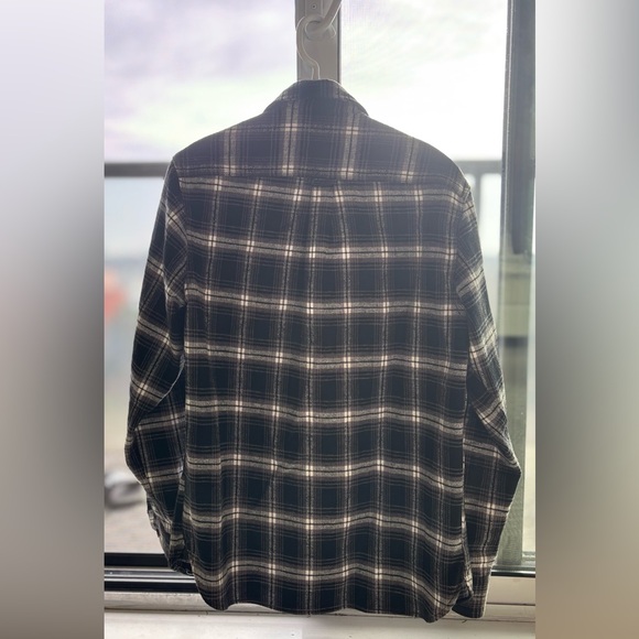 Bundle of 2 outdoor shirts - Picture 4 of 8